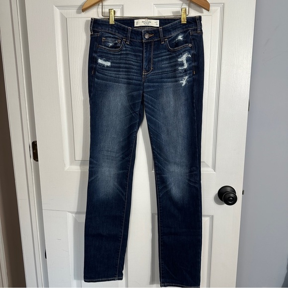 Abercrombie & Fitch "The A&F Skinny" distressed jeans, size 4R/27 - Picture 1 of 13